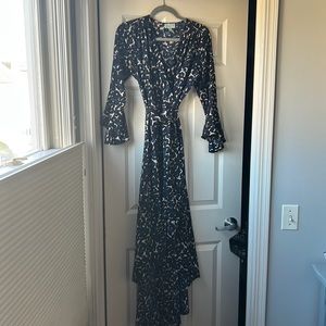 Veronica M size Medium Wrap Dress